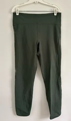 Lululemon Green Mesh Scallop 7/8 Leggings Size 12 thumbnail 1