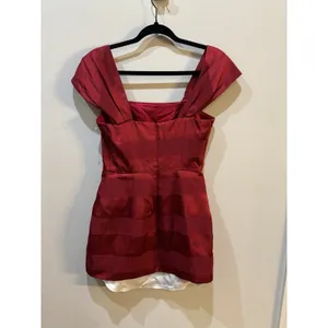 Hellessy Emily Dress‎ In Red With Contrast White Shirttail Hem Size 4 Crimson thumbnail 4