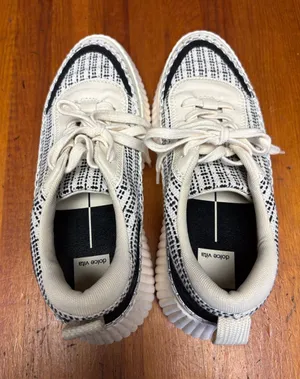 Dolce Vita Cream & Black Knit Platform Sneakers thumbnail 1