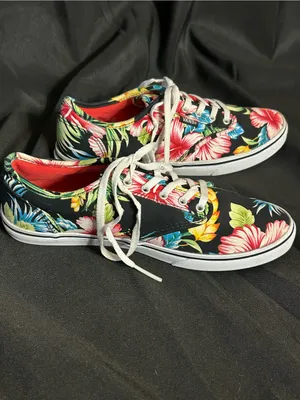 Vans Women's Black Hawaiian Floral Lace-Up Canvas Sneakers 6.5 thumbnail 6