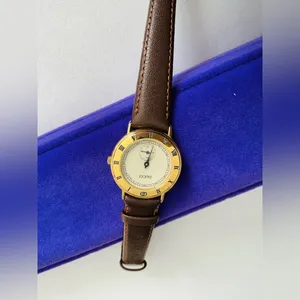 Ladies GUCCI wristwatch 💛🤎🤍💛 thumbnail 4