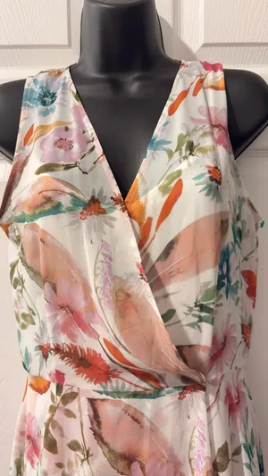 Calvin Klein Floral Chiffon Maxi Dress Size 6 – Surplice V-Neck, Lined, Summer thumbnail 4