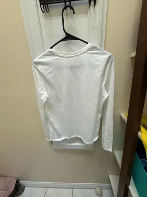 Lululemon Softstreme Long-Sleeve Crew Neck Shirt thumbnail 3