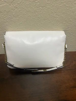 Steve Madden White quilted wristlet  thumbnail 2