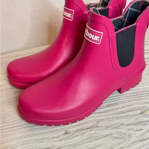 Barbour women Bright pink Rain Boots size 4 equivalent to size 6 women thumbnail 2
