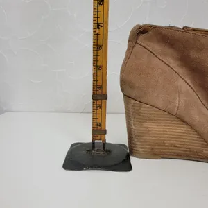 Lucky Brand Yoanna Womens Boots Size‎ 8 Tan Suede Lace Up Wedge Zip Ankle Boots thumbnail 12