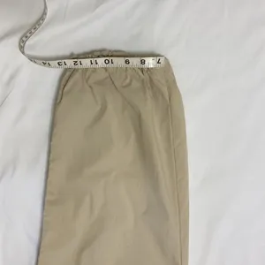 Uniqlo,Women’s ,Cream, Long, Cargo Pants With Elastic Ankle.Size-Large. thumbnail 9