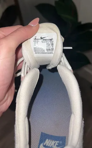 Nike Air Max 270 React thumbnail 2