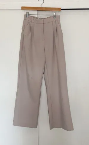 Abercrombie Sloane Curve Love Tailored Wide-Leg Pants thumbnail 1