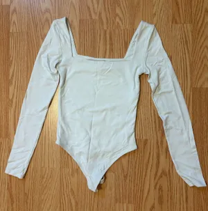 Aritzia Long Sleeve Babaton Bodysuit thumbnail 1