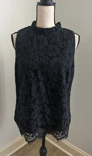 Ann Taylor Black Floral Lace Blouse Medium Ruffle Neck Office Chic Preppy Goth Coquette thumbnail 1