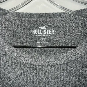 Hollister Women's Charcoal Long Sleeve Knotted Tee thumbnail 2