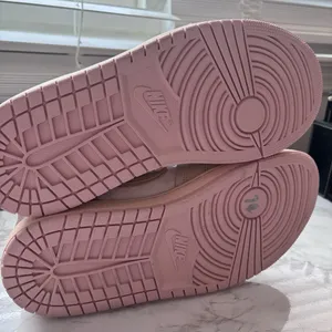 Nike AIR JORDAN 1 HIGH METHOD OF MAKE Pink Oxford Size 8.5 Women’s thumbnail 13