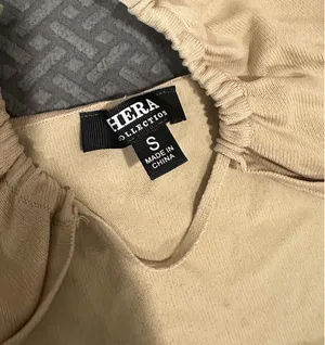 Hera Collection beige dress with tie up detail thumbnail 4