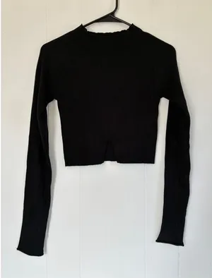 NWT Garage Jet Black Ribbed Mock Neck Crop‎ Bodycon Sweater NWT Size Medium thumbnail 1