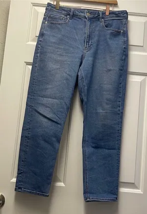American Eagle mom jeans thumbnail 1