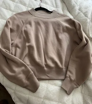 Abercrombie Cropped Crewneck thumbnail 1