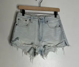 abercrombie fitch Size 2 The Mom Shirt High Rise Shorts‎ CP thumbnail 1