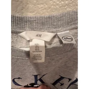 NWOT H&M Disney Mickey Mouse Grey Crewneck Sweatshirt L thumbnail 4