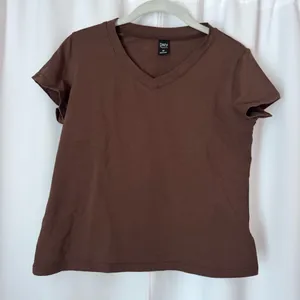 SheIn Women's V-Neck Cotton Brown Tee Shirt Size Large thumbnail 1
