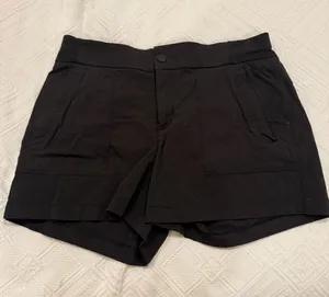 Athleta Women's Black Casual Utility Shorts size 8 thumbnail 1
