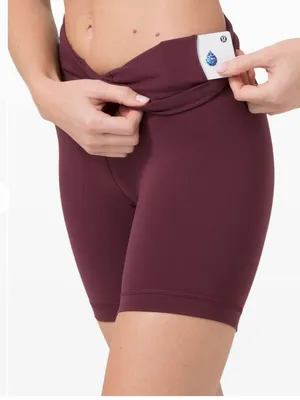 Lululemon wunder train high rise short 6” Sz 2 color Cassis thumbnail 4