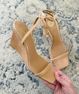 Vince Camuto Ambee Tan Wedge Heel Ankle Strap Sandals 7.5 thumbnail 1