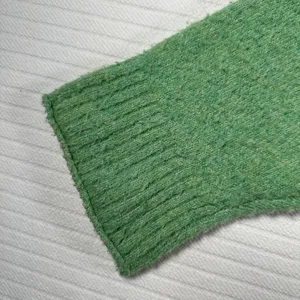 American Eagle Women’s Medium Green Crewneck Knit Pullover Sweater thumbnail 5