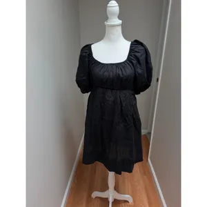 NEW Tuckernuck Pomander Place Black Ares Mini Puff Sleeve Dress Size Medium thumbnail 4