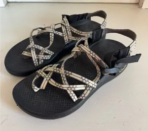 Chacos women’s ZX2 strappy sandals size 8 thumbnail 1