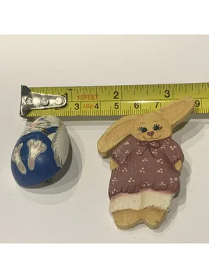 Lot Of 2 Costume Jewelry Brooches Pins Hand Painted Wood Easter Bunnies / Egg thumbnail 7
