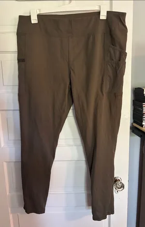 Women's Carhartt Olive Pocket Leggings - Comfortable Everyday Pants thumbnail 1