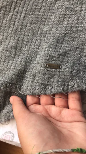 Hollister Gray Off Shoulder Long Sleeve Top thumbnail 4