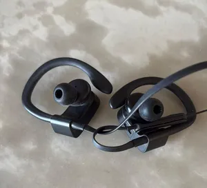 Beats by Dr Dre PowerBeats 3 Wireless In Ear Headphones Bluetooth Black thumbnail 2