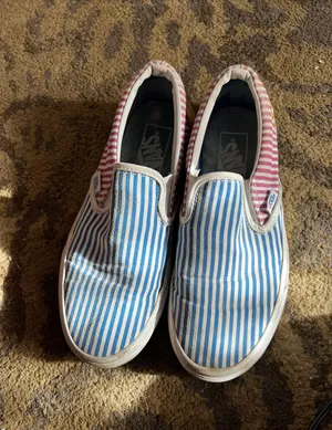 Size 7 thumbnail 1