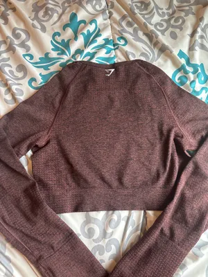Gymshark Long Sleeve Crop thumbnail 2