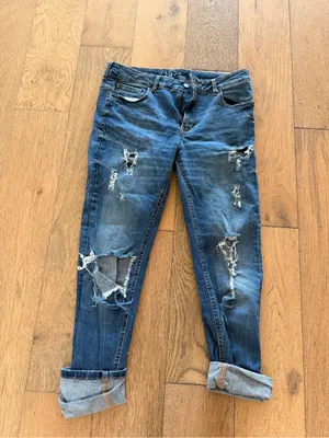 Zara Basic Denim Straight Ripped Jeans thumbnail 2
