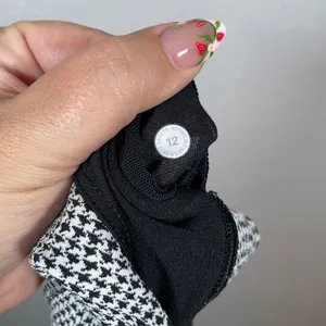 Lululemon Women 12 White Black Houndstooth Energy Sports Bra Athletic Workout thumbnail 7