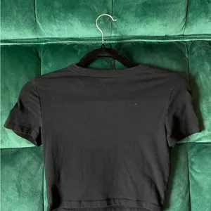 Wild Fable Classic Black Cropped Shirt thumbnail 4