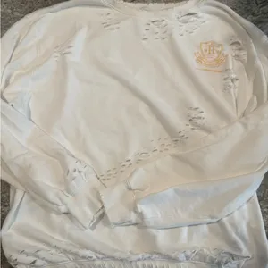 BDG Urban outfitters distressed crew neck thumbnail 3