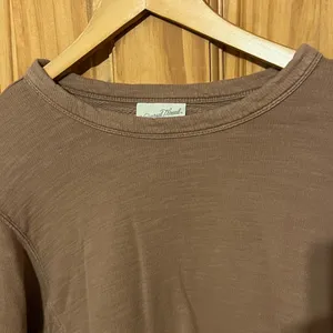 Universal Thread Goods Casual light Brown Women's Crewneck cropped sweatshirt thumbnail 3