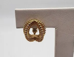 Vintage Avon Gold Tone Double Layer Round Clip-On Earrings thumbnail 2