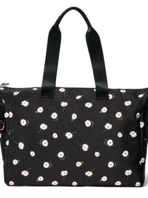 Alice and Olivia thumbnail 3