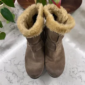 Josef Seibel Womens Brown Suede Faux Fur Ankle Boots Size 40 Buckle Strap Zip Up thumbnail 5