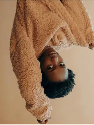 Albion Fit Sherpa Crop in Toffee thumbnail 3