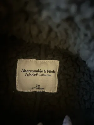 Abercrombie woman’s green fluffy button up jacket in a size XS thumbnail 3