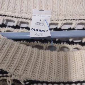 Old Navy Open Stich‎ Sweater Black And White Size Large thumbnail 8