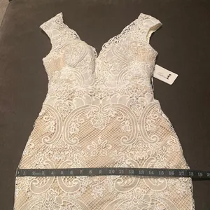 Women’s Bohemian Wedding Dress with Nude Lining Zip Up Back Size 2 NWT thumbnail 13