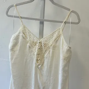 Band of Gypsies White Lace Trim V-Neck Cami Tank Top W1C34423 DEL Size S thumbnail 3