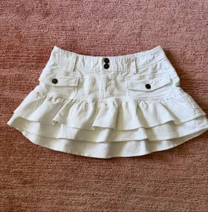 East of LA Ivory Ruffle Cargo Mini Skirt Size 3/XS Cotton Stretch Y2K thumbnail 2